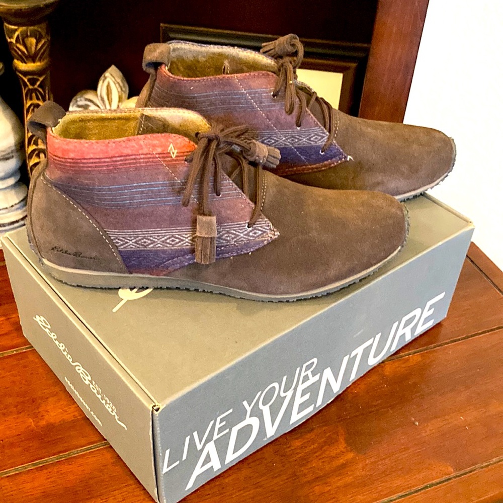 Eddie Bauer Women’s Chukka Boot Size 9